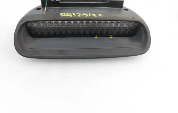 Hyundai Santa Fe Third/center stoplight 9275026