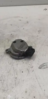 Audi A4 S4 B5 8D Camshaft position sensor 0232101024