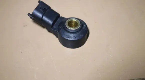 Opel Corsa D Detonation knock sensor 0261231173