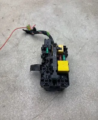 Peugeot 2008 I Fuse module 04022016 4531133