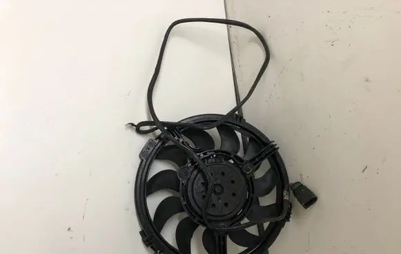 Audi A4 S4 B7 8E 8H Air conditioning (A/C) fan (condenser) 