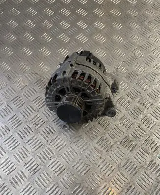 BMW 4 F36 Gran coupe Generator/alternator 8570675