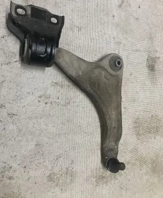Front lower control arm/wishbone