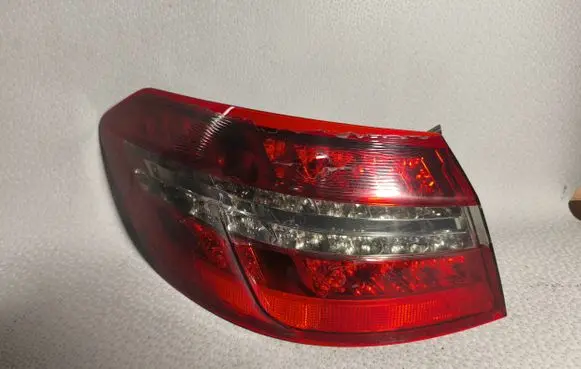 Mercedes-Benz E W212 Rear/tail lights A2129060558