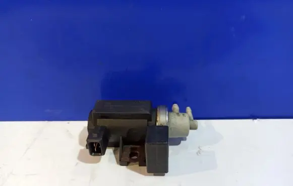 Saab 9-3 Ver2 Engine mount vacuum valve 55351529 5351529