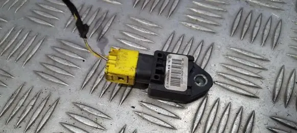 Mercedes-Benz B W245 Airbag deployment crash/impact sensor A1698202226