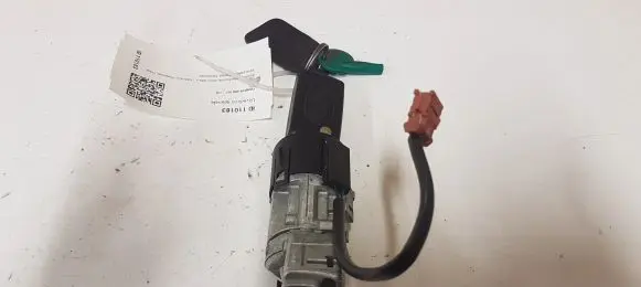 Peugeot 308 Ignition lock 9663123280