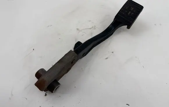 Alfa Romeo 159 Brake pedal 
