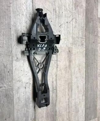 Front door exterior handle/bracket