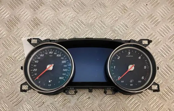 Mercedes-Benz E W213 Speedometer (instrument cluster) A2139000210