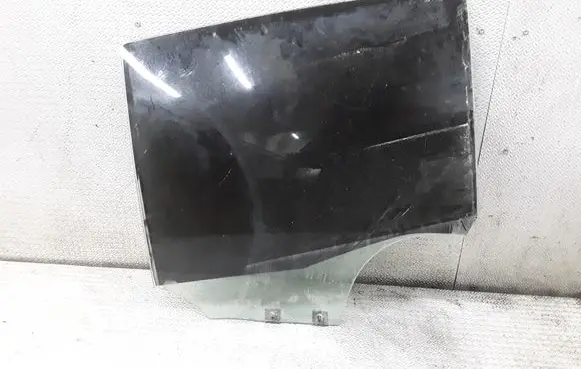 Renault Sandero I Rear door window glass 