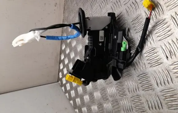 KIA EV6 Front door lock 81320CV200