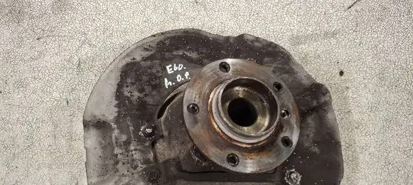 BMW 5 E60 E61 Front wheel hub 6760954 31216760954 31226765601