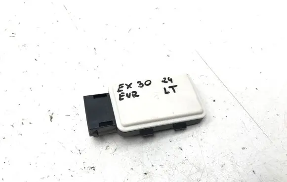 Volvo EX30 Aerial antenna amplifier 80017174 T2311050001177 P6608161641
