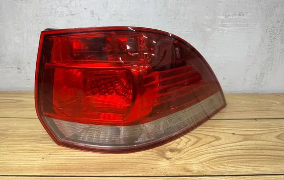 Volkswagen Golf VI Rear/tail lights 