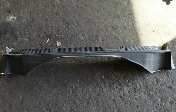 Buick Encore GX I Wiper trim 42758061