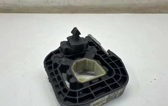 BMW 2 Active Tourer U06 Radiator mount bracket 5A0E224