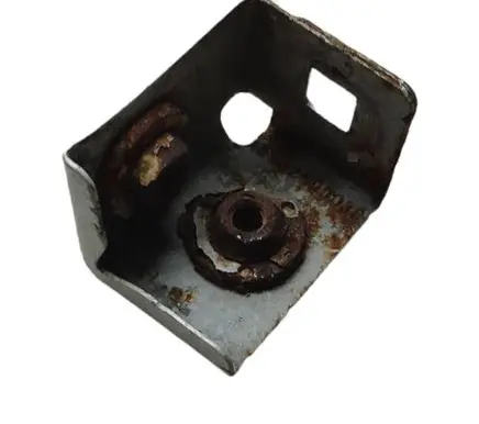 Renault Master III Fender mounting bracket 625250003R