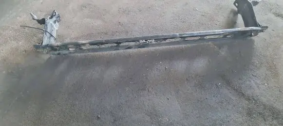 Volvo V60 Bottom radiator support slam panel 