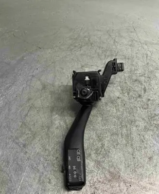 Skoda Octavia Mk2 (1Z) Indicator stalk 1k0953513a