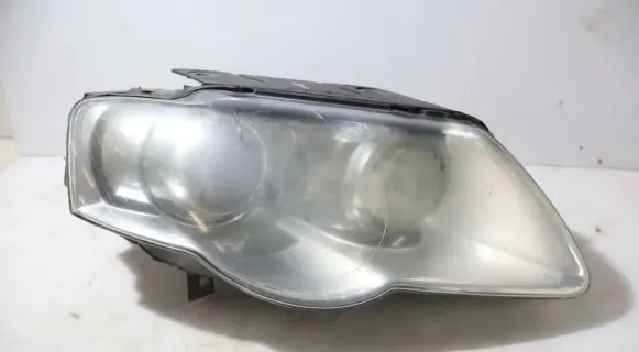 Volkswagen PASSAT B6 Headlight/headlamp