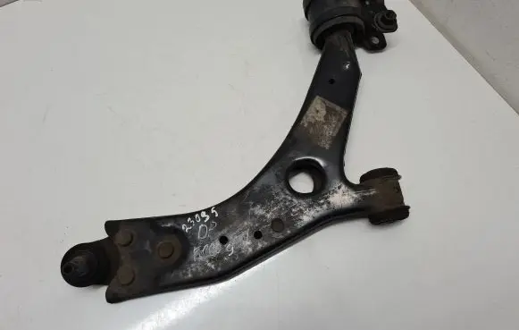 Ford Focus Front lower control arm/wishbone