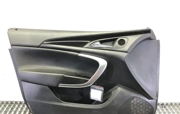 Opel Insignia A Front door card panel trim