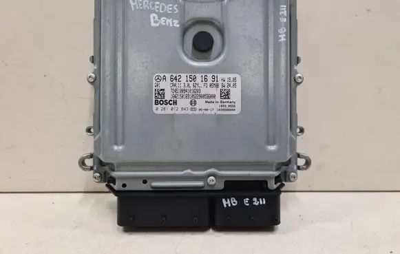 Mercedes-Benz E W211 Engine control unit/module 0281012843 A6421501691 1039S00000