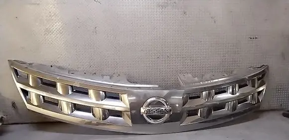 Nissan Murano Z50 Front bumper upper radiator grill 62310CA000