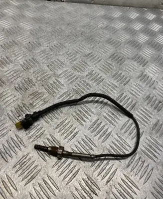 Mercedes-Benz C W204 Lambda probe sensor A0071533328