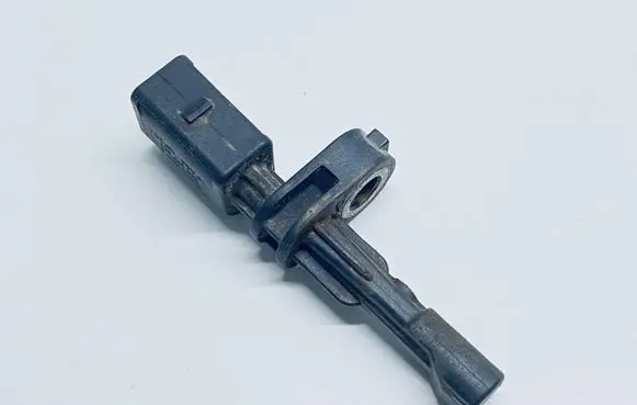 Volkswagen Caddy ABS rear brake sensor 2K0927807