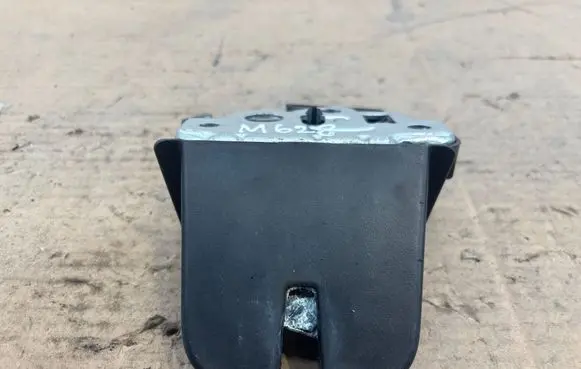 Volkswagen Jetta VI Tailgate/trunk/boot lock/catch/latch 5C6827645