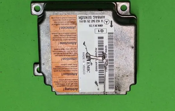 Mercedes-Benz ML W163 Airbag control unit/module A1635422918