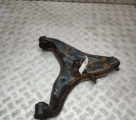 Mitsubishi L200 Front lower control arm/wishbone 4013A471