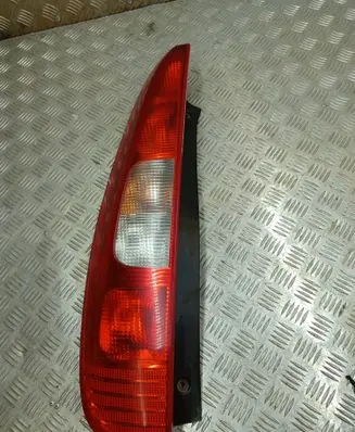 Mitsubishi Colt Rear/tail lights 8330A233