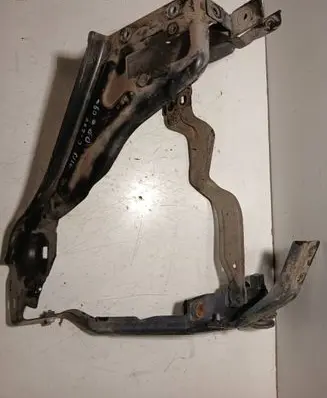 Mercedes-Benz C W204 Headlight/headlamp mounting bracket PP204626045