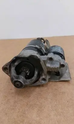 Volkswagen PASSAT B6 Starter motor 06B911467