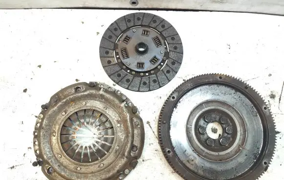 Volkswagen PASSAT B4 Clutch set kit CLD141001A