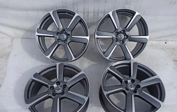 Volvo XC90 R19 alloy rim 