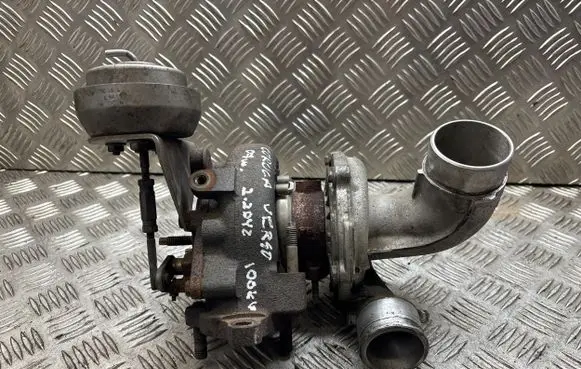 Toyota Corolla Verso AR10 Turbo E1151V4 0A0466