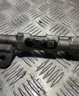 Opel Insignia A Fuel main line pipe 55576177