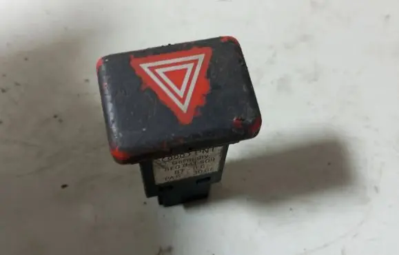 Audi A4 S4 B7 8E 8H Hazard light switch 8E0941509