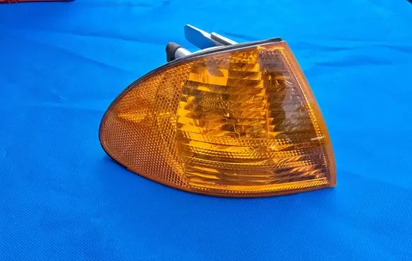 BMW 3 E46 Front indicator light 6902766