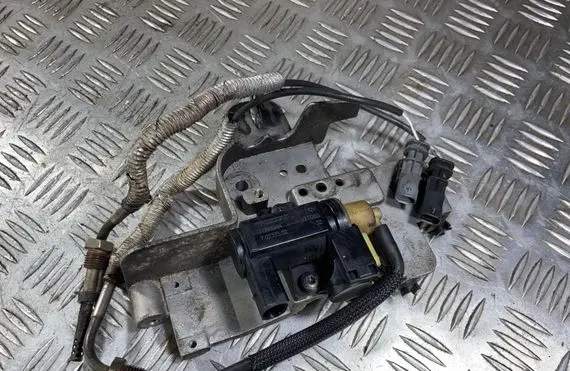 Volvo XC60 Turbo solenoid valve 31293427 31293964