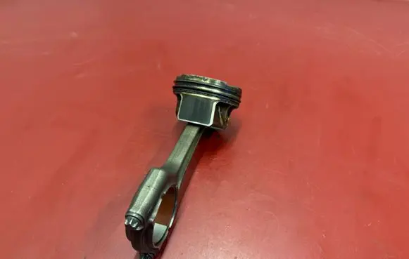 BMW X3 G01 Piston with connecting rod 8654480 9468869 11259468869