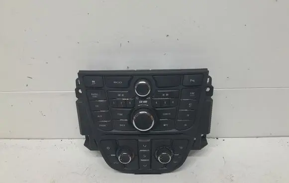 Head unit multimedia control
