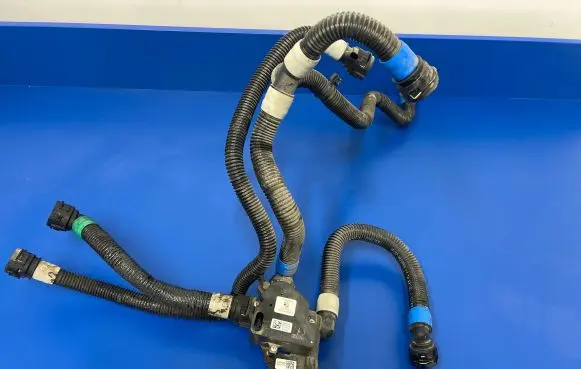 Tesla Model S Other engine bay part 159394250A
