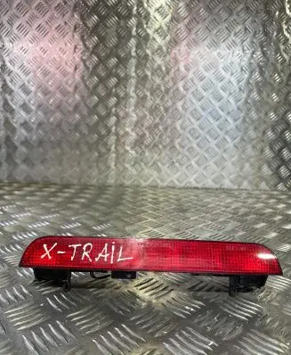 Nissan X-Trail T30 Third/center stoplight