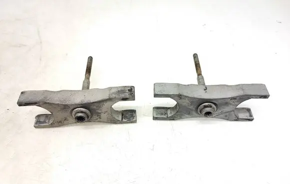 Volkswagen Caddy Fuel Injector clamp holder 03L216A