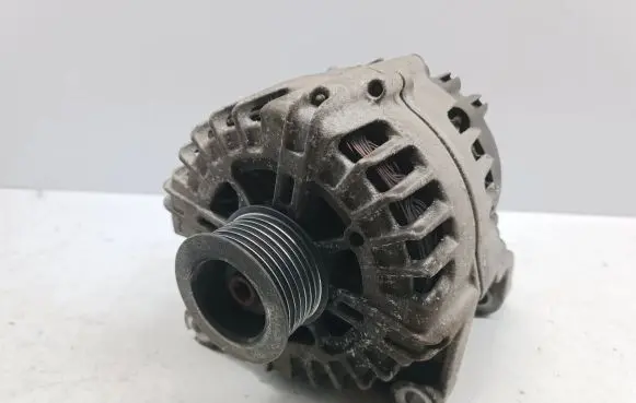 BMW 7 F01 F02 F03 F04 Generator/alternator 7807187 2543517C FG23S011